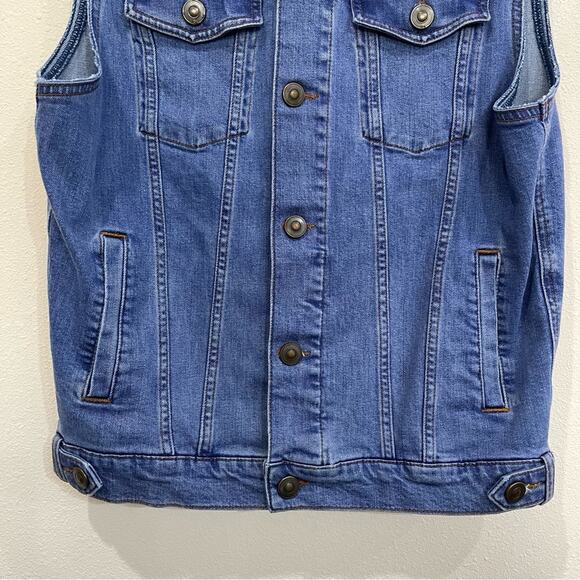 ASOS Blue Denim Trucker Jean Vest Oversized Sleeveless Medium Wash US 6 / UK 10 - Picture 3 of 12